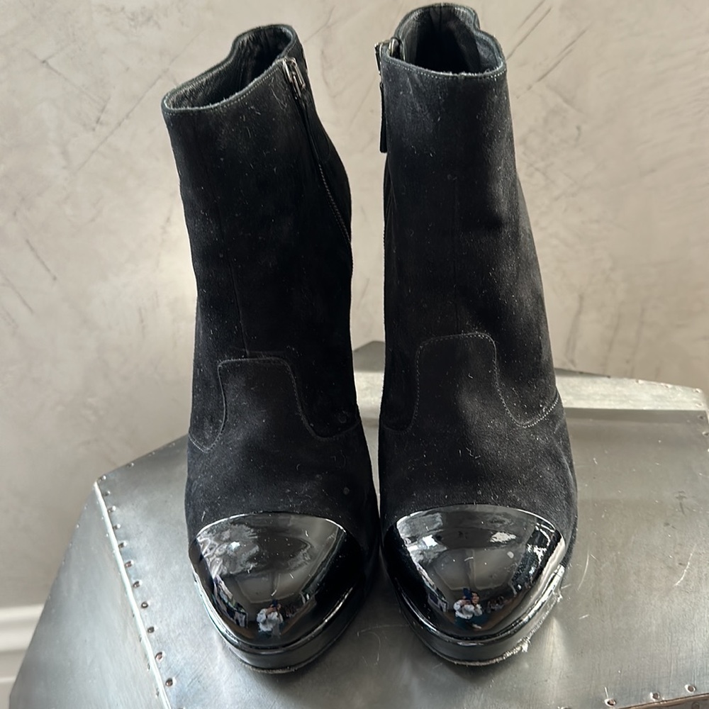 Chanel high heel boots - Picture 3 of 4